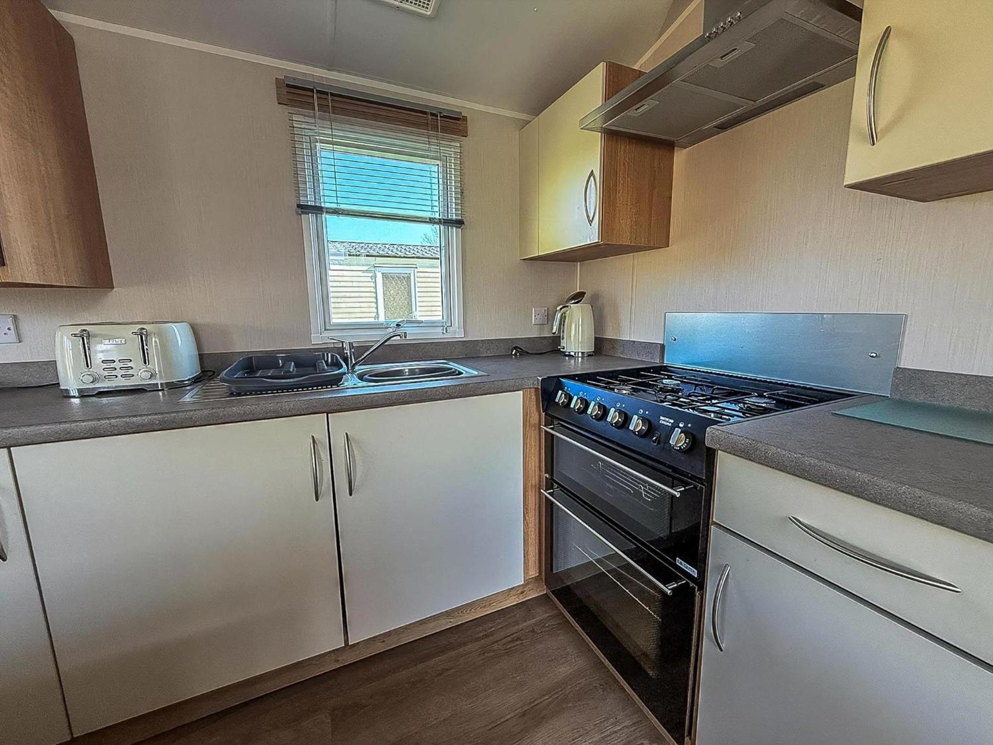 Lovely 8 Berth Caravan In Southview Holiday Park, Ref 33042Tc Skegness Luaran gambar