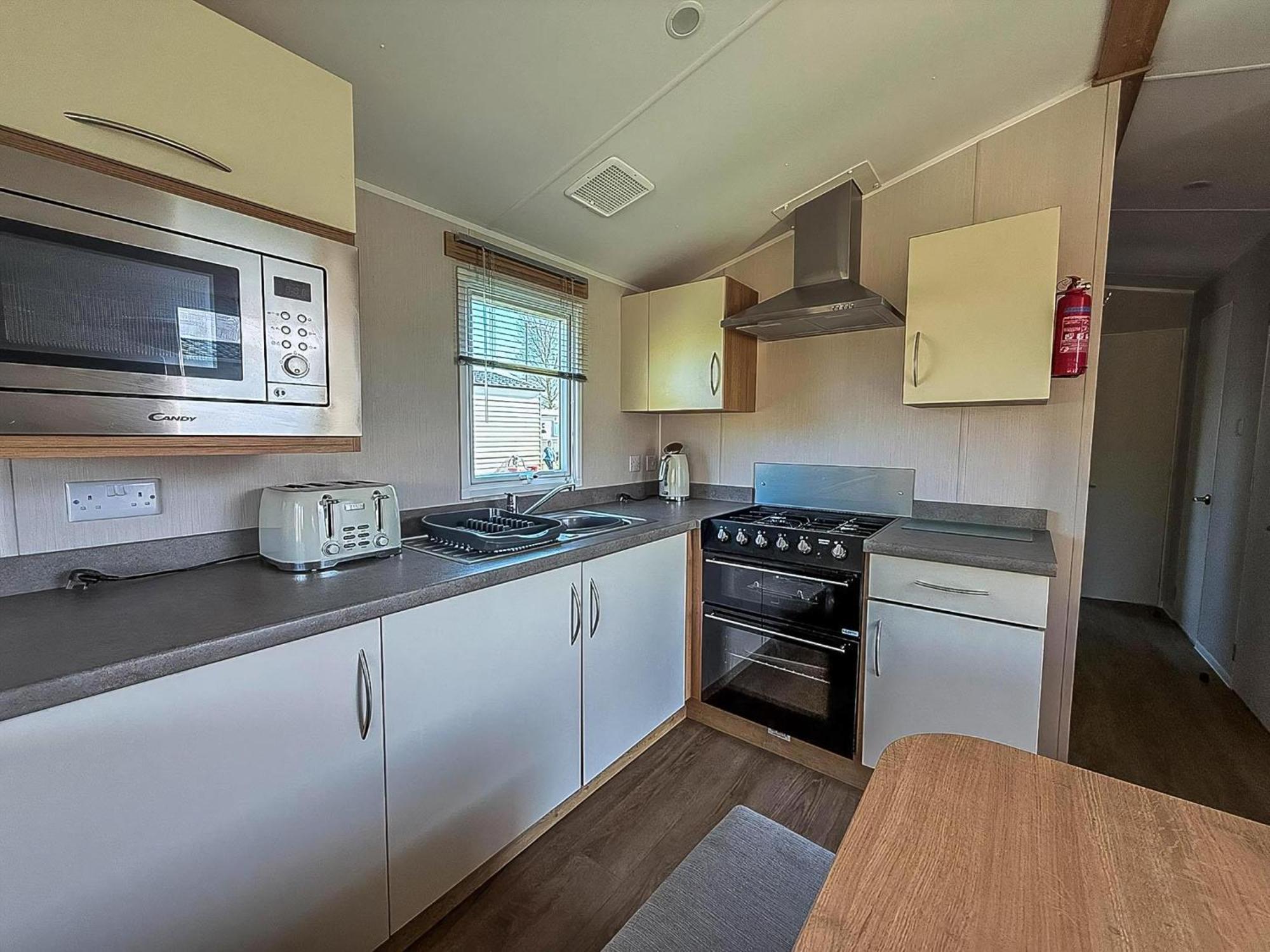 Lovely 8 Berth Caravan In Southview Holiday Park, Ref 33042Tc Skegness Luaran gambar